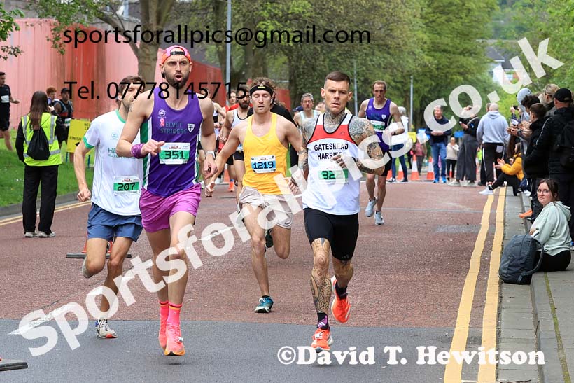 Gateshead Half Marathon and 10k, 2024 Gateshead Marathon, Half Marathon and 10k, Gateshead Stadium.  Photo: David T. Hewitson/Sports for All Pics